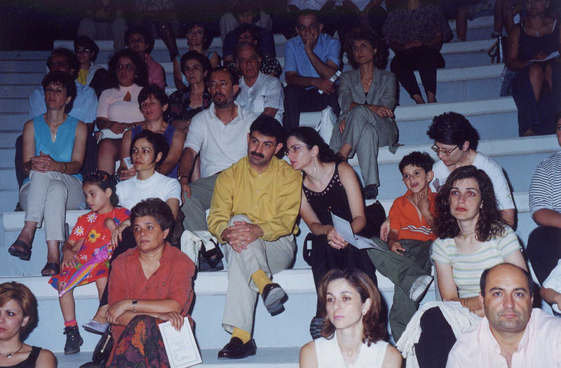 File:CK Grad2000 010.jpg