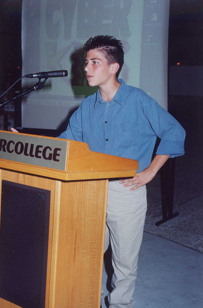 File:CK Grad2000 003.jpg